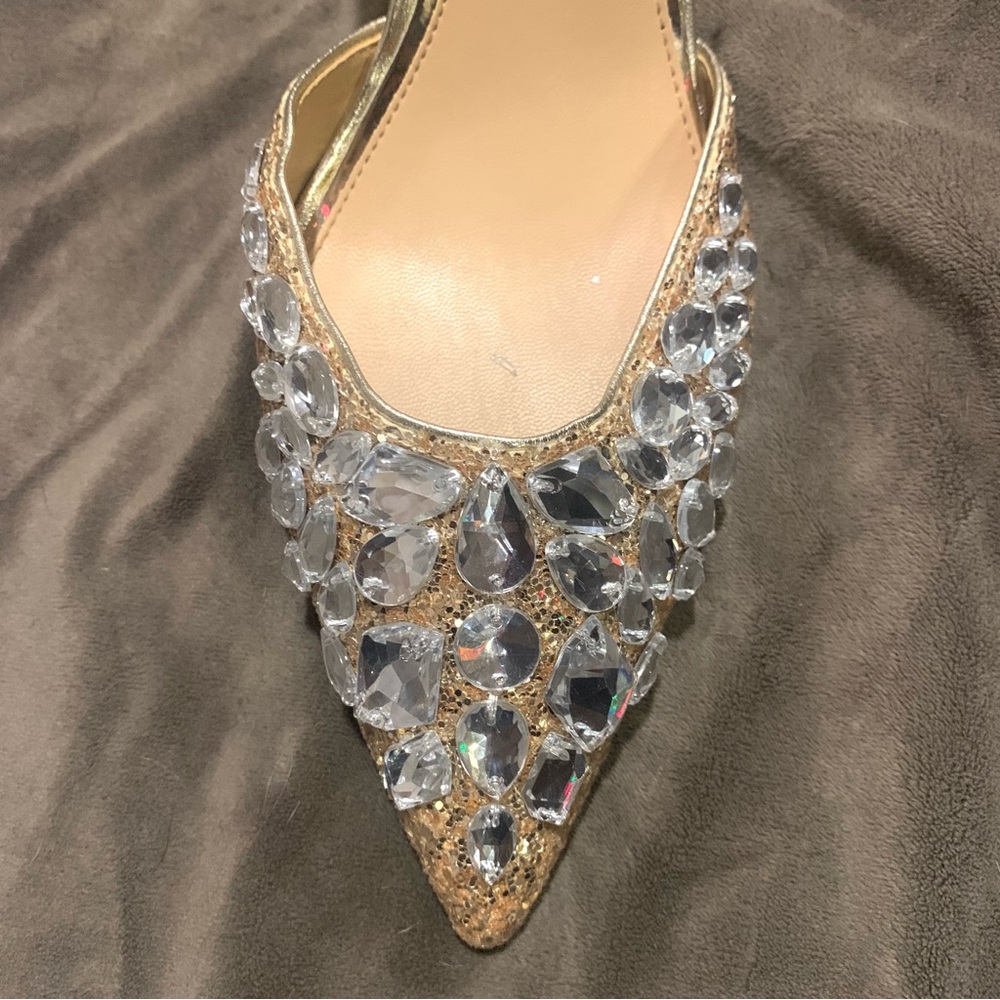 Jewel by Badgley Mischka Upton Pumps. Jeweled and Glittered